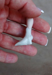 Miniature Doll - Shoe Tutorial - Gina Bellous 10