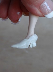 Miniature Doll - Shoe Tutorial - Gina Bellous 16