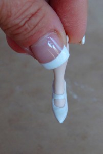 Miniature Doll - Shoe Tutorial - Gina Bellous 19