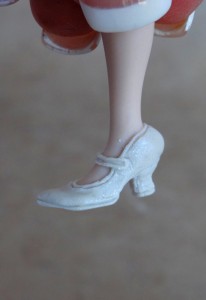 Miniature Doll - Shoe Tutorial - Gina Bellous 28