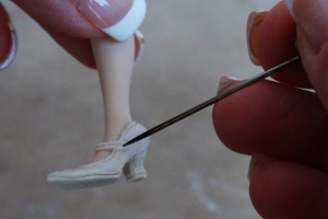 Miniature Doll - Shoe Tutorial - Gina Bellous 34
